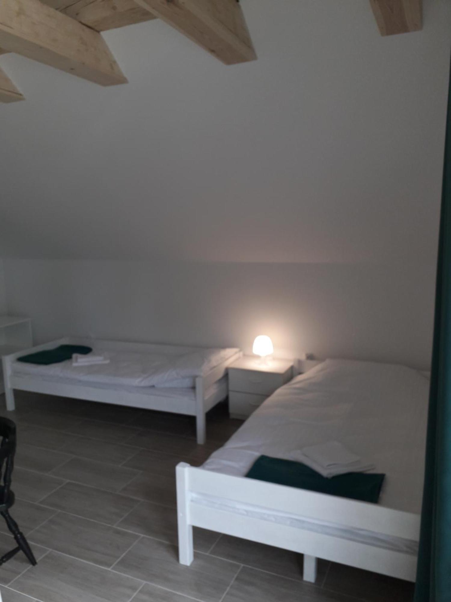 Paprotowka Apartament Wiosenny Paprotno ภายนอก รูปภาพ