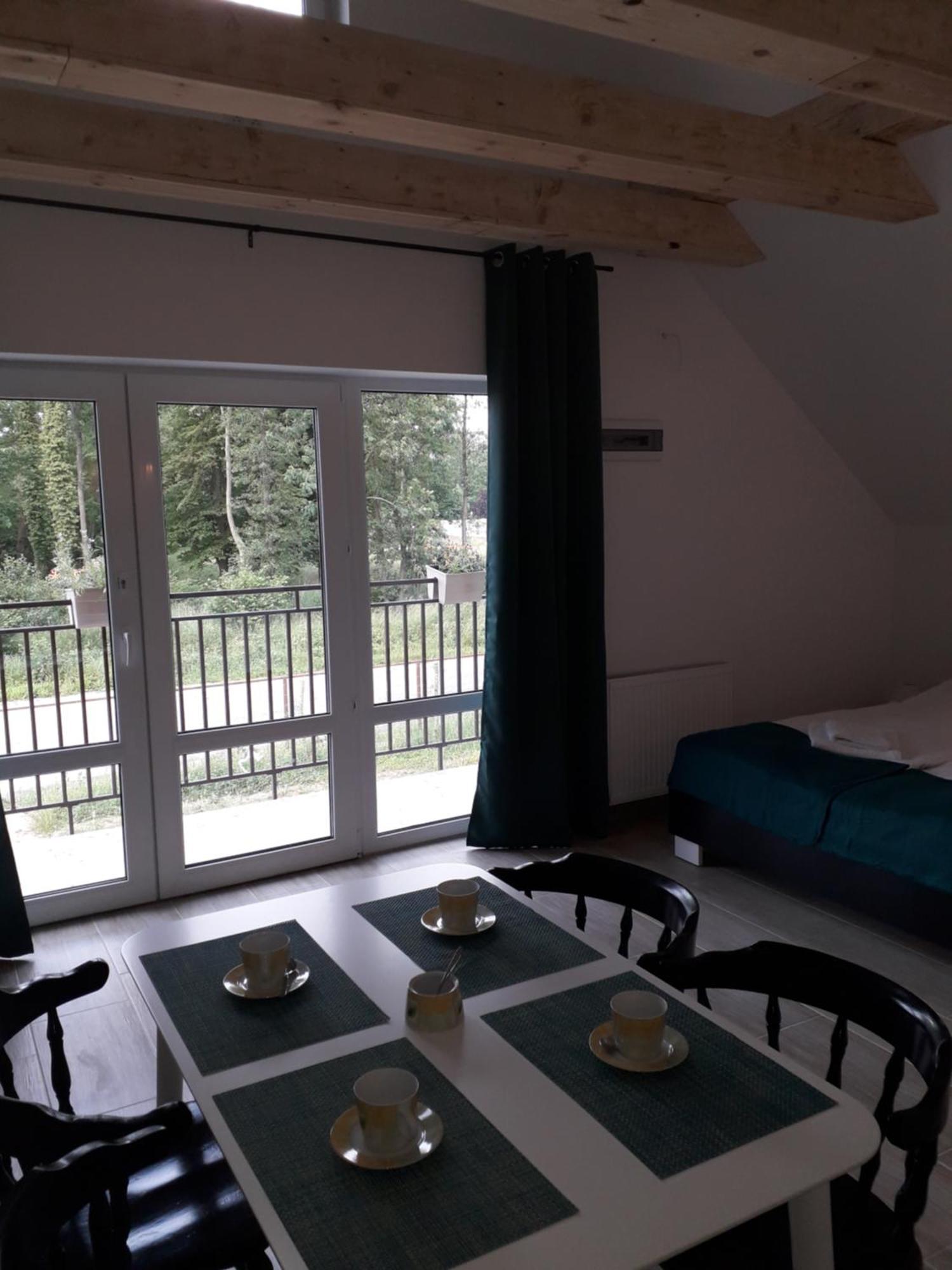 Paprotowka Apartament Wiosenny Paprotno ภายนอก รูปภาพ
